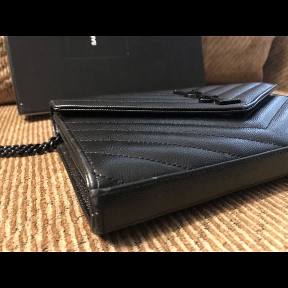 Black YSL Wallet On Chain - Picture 2 of 8